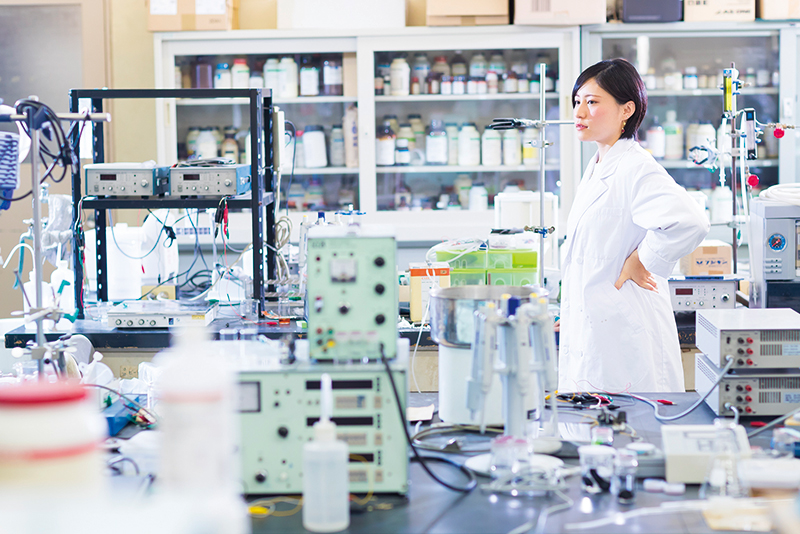 埼玉工業大学 工学部 生命環境化学科（バイオ・環境科学専攻｜応用化学